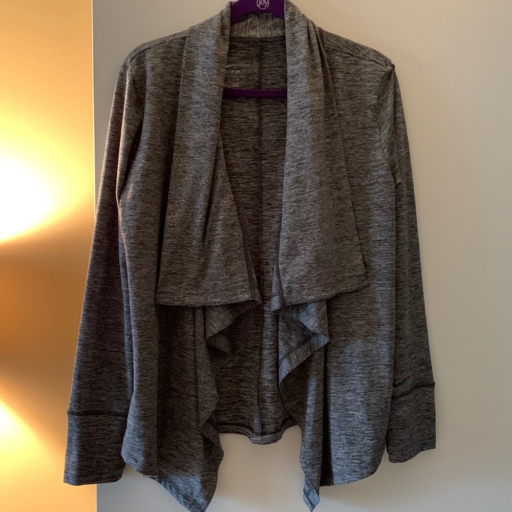 NWOT Nike Yoga Wrap